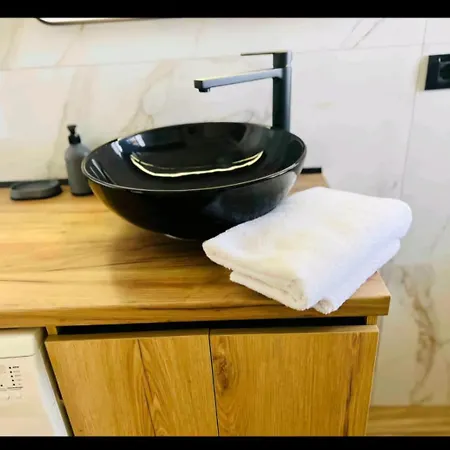 アパート Damis Port *