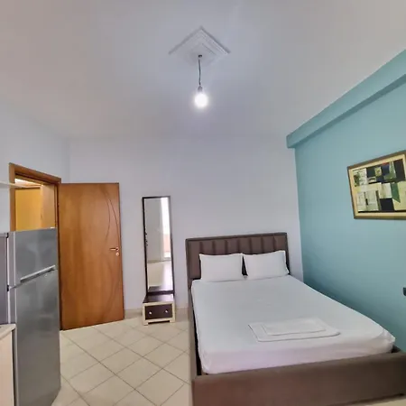 Damis Port Apartment *