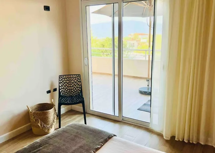 Damis Port Daire Avlonya